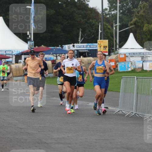 13.09.2026 - Kiel Lauf Andreas Tolksdorf http://msf.ph/oto/10295661 13.09.2026 09:21:42 Kiellinie 7588, 15, 11791, 10069 meine-sportfotos.de