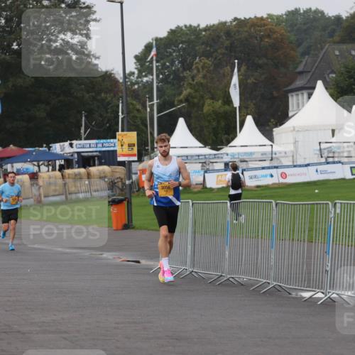 13.09.2026 - Kiel Lauf Andreas Tolksdorf http://msf.ph/oto/10295759 13.09.2026 09:22:19 Kiellinie 3056 meine-sportfotos.de