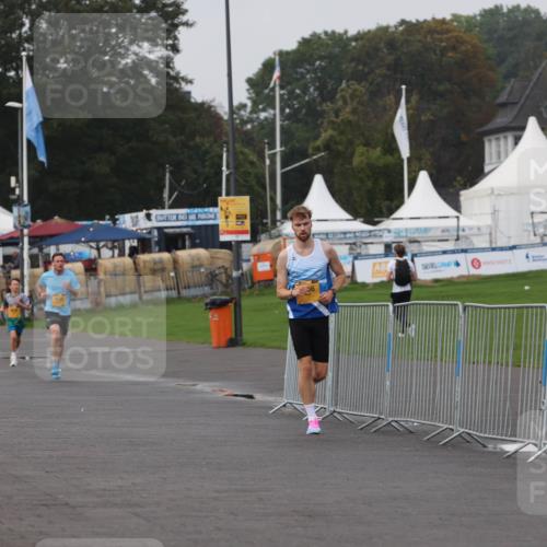 13.09.2026 - Kiel Lauf Andreas Tolksdorf http://msf.ph/oto/10295760 13.09.2026 09:22:19 Kiellinie  meine-sportfotos.de