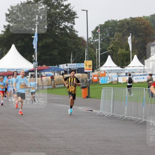 13.09.2026 - Kiel Lauf Andreas Tolksdorf http://msf.ph/oto/10295806 13.09.2026 09:22:36 Kiellinie 8661, 3866 meine-sportfotos.de