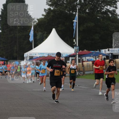 13.09.2026 - Kiel Lauf Andreas Tolksdorf http://msf.ph/oto/10295864 13.09.2026 09:22:46 Kiellinie 36, 3174, 9696, 5242, 4975 meine-sportfotos.de