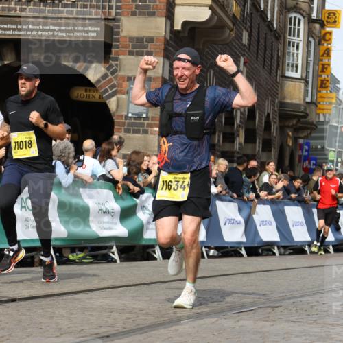 13.09.2026 - 21. swb-Marathon Bremen Strokosch-Dieckow http://msf.ph/oto/10295867 13.09.2026 10:47:57 Ziel 10172, 10210, 10223, 10270, 10393, 10592, 10594, 10807, 10860, 10873, 11018, 11130, 11469, 11634, 11646, 11809, 11894, 12077, 12296, 12318, 12547, 13521, 10142, 10316, 10329, 11058, 11193, 12354, 12487, 13620 meine-sportfotos.de