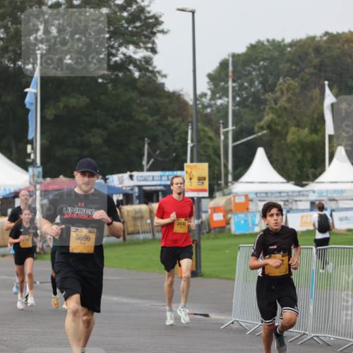 13.09.2026 - Kiel Lauf Andreas Tolksdorf http://msf.ph/oto/10295882 13.09.2026 09:22:48 Kiellinie 3174, 8702, 9696, 2430 meine-sportfotos.de