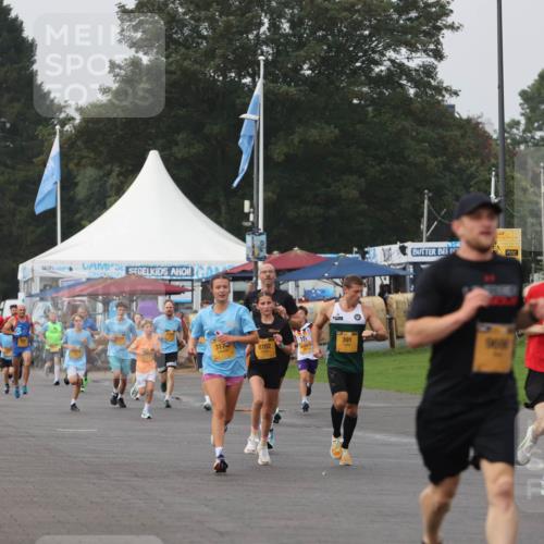 13.09.2026 - Kiel Lauf Andreas Tolksdorf http://msf.ph/oto/10295888 13.09.2026 09:22:48 Kiellinie 160, 2416, 317, 8702, 10, 391, 2430 meine-sportfotos.de