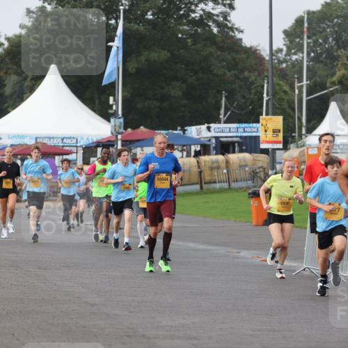 13.09.2026 - Kiel Lauf Andreas Tolksdorf http://msf.ph/oto/10295944 13.09.2026 09:23:03 Kiellinie 4043, 2854, 7459, 1076, 10444, 5930, 7827 meine-sportfotos.de