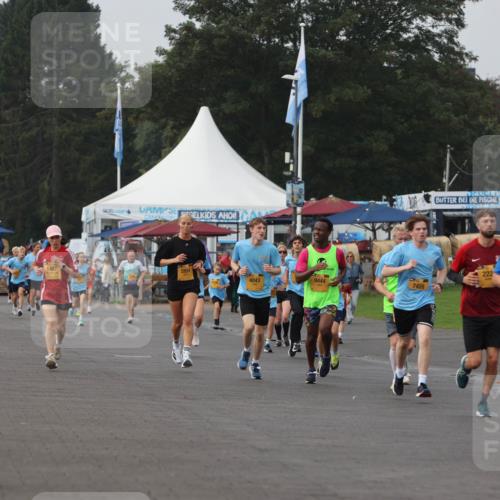 13.09.2026 - Kiel Lauf Andreas Tolksdorf http://msf.ph/oto/10295957 13.09.2026 09:23:05 Kiellinie 6, 1487, 28, 1222, 10444, 4043, 9444, 7459 meine-sportfotos.de