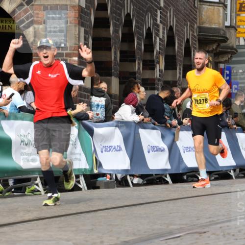 13.09.2026 - 21. swb-Marathon Bremen Strokosch-Dieckow http://msf.ph/oto/10295975 13.09.2026 10:48:02 Ziel 10172, 10210, 10223, 10393, 10592, 10594, 10860, 10873, 11018, 11130, 11634, 11646, 11809, 11894, 12077, 12318, 12547, 12558, 13521, 10142, 10316, 10329, 10638, 11058, 11135, 11193, 11241, 11781 meine-sportfotos.de