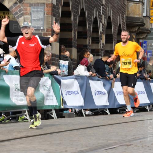 13.09.2026 - 21. swb-Marathon Bremen Strokosch-Dieckow http://msf.ph/oto/10295996 13.09.2026 10:48:02 Ziel 10172, 10210, 10223, 10393, 10592, 10594, 10860, 10873, 11018, 11130, 11634, 11646, 11809, 11894, 12077, 12318, 12547, 12558, 13521, 10142, 10316, 10329, 10638, 11058, 11135, 11193, 11241, 11781 meine-sportfotos.de