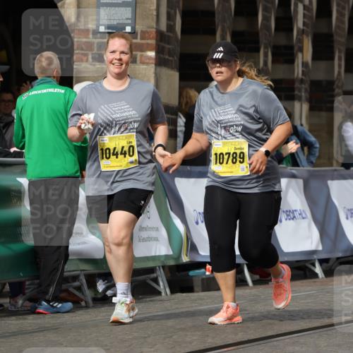 13.09.2026 - 21. swb-Marathon Bremen Strokosch-Dieckow http://msf.ph/oto/10296042 13.09.2026 11:27:30 Ziel  meine-sportfotos.de