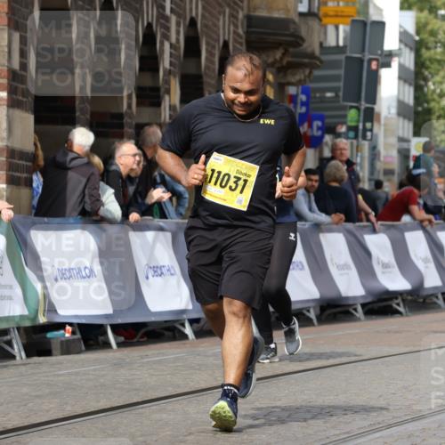 13.09.2026 - 21. swb-Marathon Bremen Strokosch-Dieckow http://msf.ph/oto/10296063 13.09.2026 11:27:32 Ziel  meine-sportfotos.de