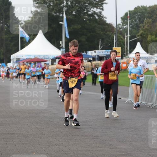 13.09.2026 - Kiel Lauf Andreas Tolksdorf http://msf.ph/oto/10296077 13.09.2026 09:23:33 Kiellinie 6, 8313, 410, 5837, 3344, 11351 meine-sportfotos.de