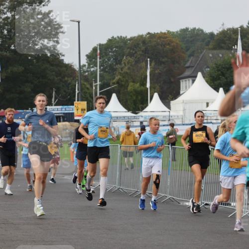 13.09.2026 - Kiel Lauf Andreas Tolksdorf http://msf.ph/oto/10296216 13.09.2026 09:24:01 Kiellinie 5081, 3143, 8943, 8620, 9351 meine-sportfotos.de