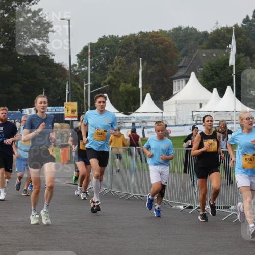 13.09.2026 - Kiel Lauf Andreas Tolksdorf http://msf.ph/oto/10296219 13.09.2026 09:24:01 Kiellinie 5081, 8943, 20, 9367 meine-sportfotos.de