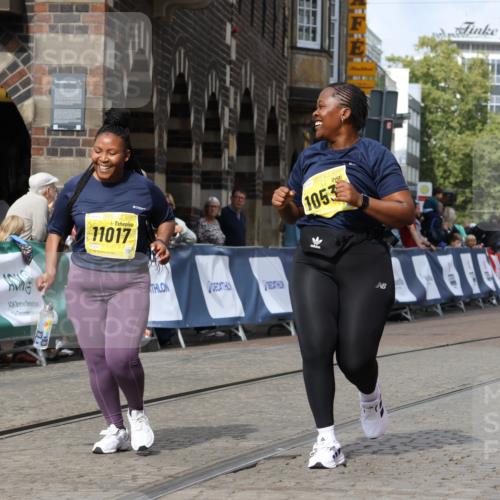 13.09.2026 - 21. swb-Marathon Bremen Strokosch-Dieckow http://msf.ph/oto/10296281 13.09.2026 11:28:34 Ziel 11161 meine-sportfotos.de