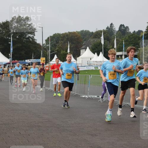 13.09.2026 - Kiel Lauf Andreas Tolksdorf http://msf.ph/oto/10296331 13.09.2026 09:24:26 Kiellinie 11793, 10974, 9706, 9519, 3694, 9608 meine-sportfotos.de