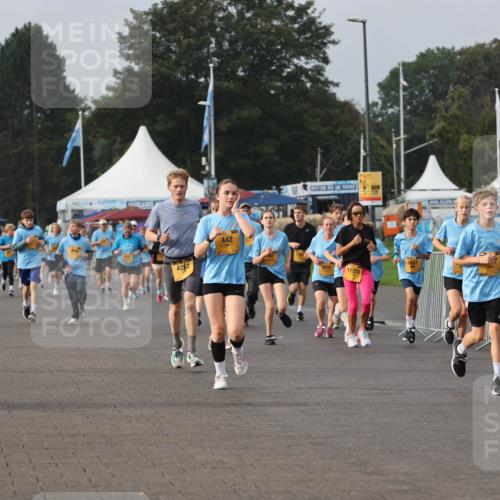 13.09.2026 - Kiel Lauf Andreas Tolksdorf http://msf.ph/oto/10296559 13.09.2026 09:25:07 Kiellinie 36, 4252, 442, 8808, 12376 meine-sportfotos.de