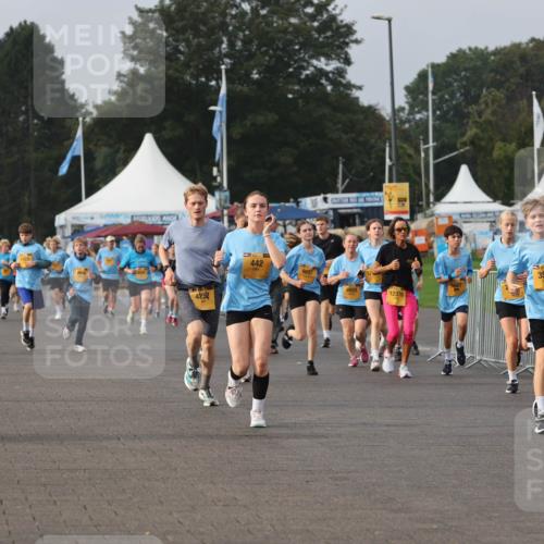 13.09.2026 - Kiel Lauf Andreas Tolksdorf http://msf.ph/oto/10296561 13.09.2026 09:25:07 Kiellinie 36, 1023, 4252, 442, 9897, 3517, 8808, 12376, 60 meine-sportfotos.de