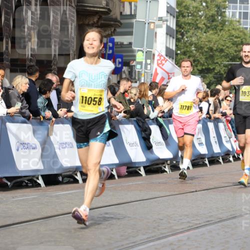 13.09.2026 - 21. swb-Marathon Bremen Strokosch-Dieckow http://msf.ph/oto/10296620 13.09.2026 10:48:18 Ziel 10142, 10329, 11193, 11360, 11735, 12278, 12354, 12487, 12558, 13620, 10231, 10269, 10421, 10426, 10489, 10770, 10814, 10993, 11582, 11683, 11815, 11837, 12259, 13570 meine-sportfotos.de