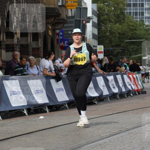 13.09.2026 - 21. swb-Marathon Bremen Strokosch-Dieckow http://msf.ph/oto/10296646 13.09.2026 11:31:11 Ziel 12535 meine-sportfotos.de