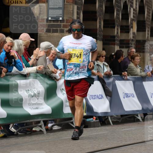 13.09.2026 - 21. swb-Marathon Bremen Strokosch-Dieckow http://msf.ph/oto/10296680 13.09.2026 11:31:55 Ziel  meine-sportfotos.de