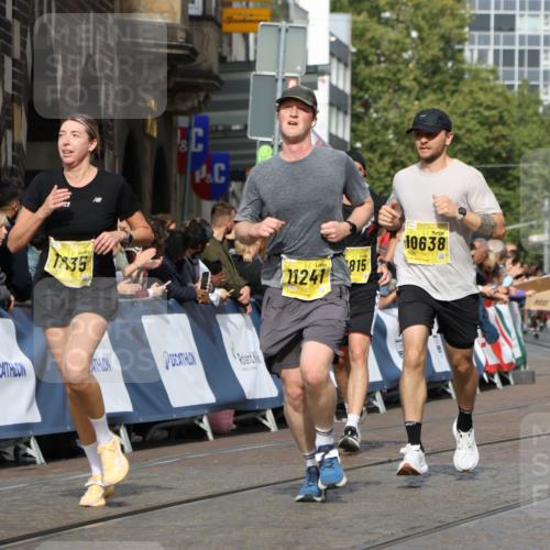 13.09.2026 - 21. swb-Marathon Bremen Strokosch-Dieckow http://msf.ph/oto/10296728 13.09.2026 10:48:25 Ziel 10142, 10316, 10329, 11058, 11193, 11735, 11781, 12278, 12354, 12487, 13620, 10231, 10269, 10426, 10489, 10538, 10770, 10814, 10917, 10993, 11196, 11372, 11582, 11611, 11837, 13570 meine-sportfotos.de