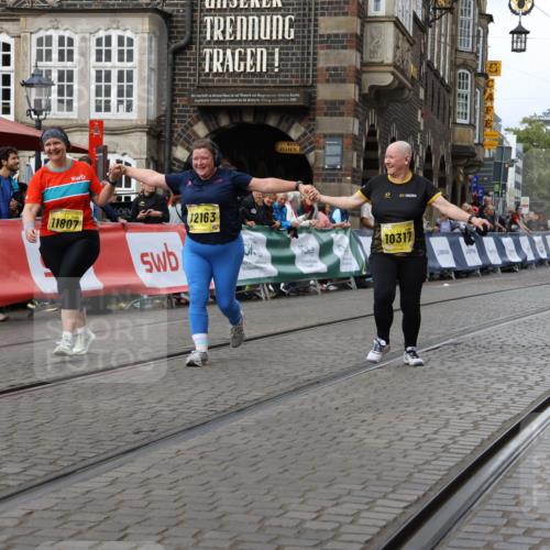 13.09.2026 - 21. swb-Marathon Bremen Strokosch-Dieckow http://msf.ph/oto/10296736 13.09.2026 11:32:03 Ziel 10317, 11341, 11807, 12163 meine-sportfotos.de
