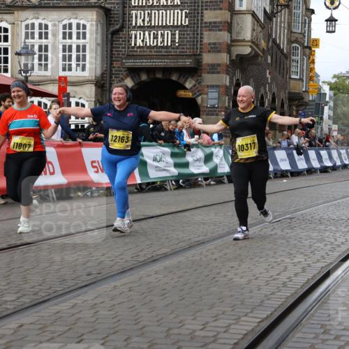 13.09.2026 - 21. swb-Marathon Bremen Strokosch-Dieckow http://msf.ph/oto/10296746 13.09.2026 11:32:03 Ziel 10317, 11341, 11807, 12163 meine-sportfotos.de