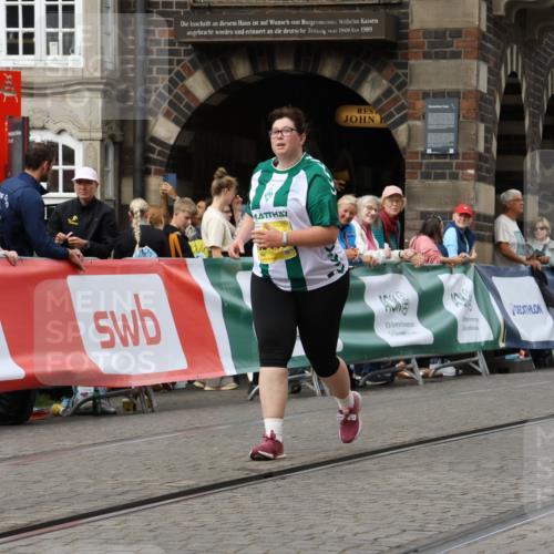 13.09.2026 - 21. swb-Marathon Bremen Strokosch-Dieckow http://msf.ph/oto/10296770 13.09.2026 11:32:49 Ziel  meine-sportfotos.de