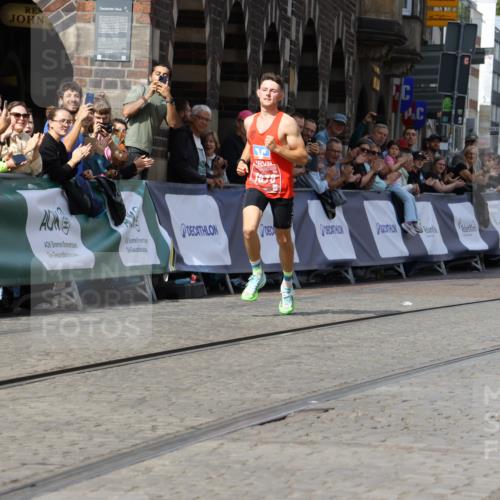 13.09.2026 - 21. swb-Marathon Bremen Strokosch-Dieckow http://msf.ph/oto/10296808 13.09.2026 12:09:01 Ziel 1878, 133 meine-sportfotos.de