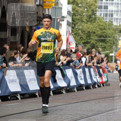 13.09.2026 - 21. swb-Marathon Bremen Strokosch-Dieckow http://msf.ph/oto/10296823 13.09.2026 10:48:32 Ziel 10142, 10316, 10329, 10421, 10638, 11058, 11135, 11193, 11241, 11781, 11815, 12259, 13620, 10538, 10815, 10917, 10993, 11196, 11372, 11611 meine-sportfotos.de