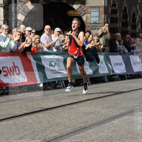 13.09.2026 - 21. swb-Marathon Bremen Strokosch-Dieckow http://msf.ph/oto/10296840 13.09.2026 12:09:41 Ziel 133 meine-sportfotos.de