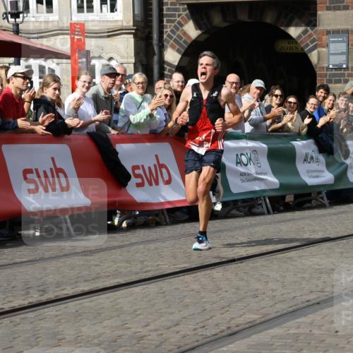 13.09.2026 - 21. swb-Marathon Bremen Strokosch-Dieckow http://msf.ph/oto/10296860 13.09.2026 12:09:42 Ziel 133 meine-sportfotos.de