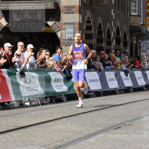13.09.2026 - 21. swb-Marathon Bremen Strokosch-Dieckow http://msf.ph/oto/10296945 13.09.2026 12:18:09 Ziel 1956 meine-sportfotos.de