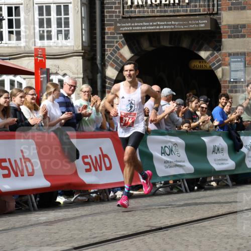 13.09.2026 - 21. swb-Marathon Bremen Strokosch-Dieckow http://msf.ph/oto/10297084 13.09.2026 12:20:46 Ziel 974, 626 meine-sportfotos.de
