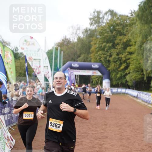 13.09.2026 - Airport Race Dennis Weichert http://msf.ph/oto/10297089 13.09.2026 10:34:24 Ziel 5034, 5122, 5220, 5355, 5356, 5367, 5382 meine-sportfotos.de
