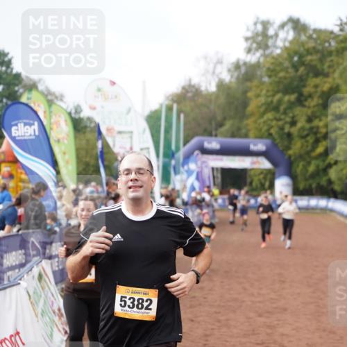 13.09.2026 - Airport Race Dennis Weichert http://msf.ph/oto/10297096 13.09.2026 10:34:25 Ziel 5034, 5122, 5220, 5355, 5356, 5382 meine-sportfotos.de