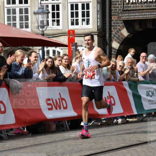 13.09.2026 - 21. swb-Marathon Bremen Strokosch-Dieckow http://msf.ph/oto/10297103 13.09.2026 12:20:46 Ziel 974, 626 meine-sportfotos.de