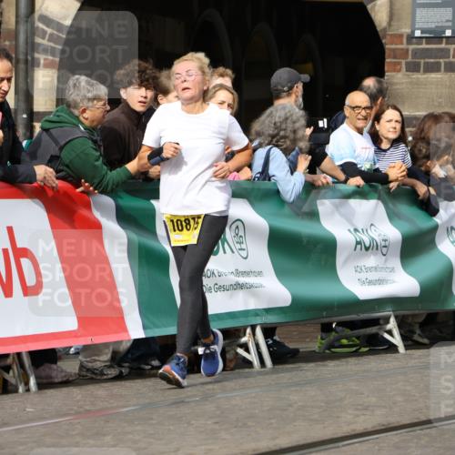 13.09.2026 - 21. swb-Marathon Bremen Strokosch-Dieckow http://msf.ph/oto/10297120 13.09.2026 10:48:49 Ziel 10231, 10269, 10421, 10426, 10489, 10538, 10770, 10814, 10917, 10993, 11196, 11372, 11582, 11611, 11683, 11815, 11837, 12259, 13570, 10253, 10293, 10566, 11891, 12027, 12204, 12350, 13555 meine-sportfotos.de