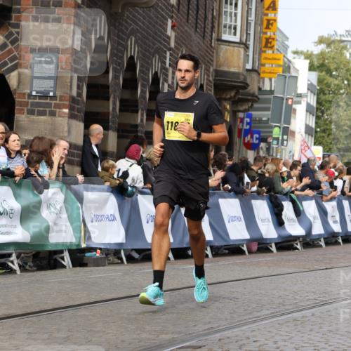 13.09.2026 - 21. swb-Marathon Bremen Strokosch-Dieckow http://msf.ph/oto/10297191 13.09.2026 10:48:59 Ziel 10231, 10269, 10426, 10489, 10538, 10770, 10814, 10815, 10917, 10993, 11196, 11372, 11611, 11837, 11885, 10392, 10514, 10566, 10655, 11316, 11567, 11891, 11896, 11984, 12132, 12149, 12350, 12450, 12529, 13577 meine-sportfotos.de