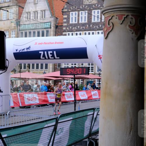 13.09.2026 - 21. swb-Marathon Bremen Tim E. http://msf.ph/oto/10297245 13.09.2026 09:42:02 Ziel  meine-sportfotos.de