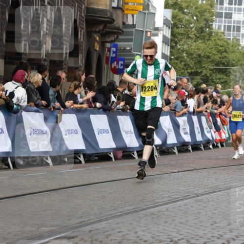 13.09.2026 - 21. swb-Marathon Bremen Strokosch-Dieckow http://msf.ph/oto/10297265 13.09.2026 10:49:02 Ziel 10231, 10269, 10489, 10538, 10770, 10815, 10917, 10993, 11196, 11372, 11611, 11885, 13512, 10294, 10392, 10514, 10655, 11316, 11567, 11891, 11896, 11984, 12132, 12149, 12450, 12529, 13577 meine-sportfotos.de