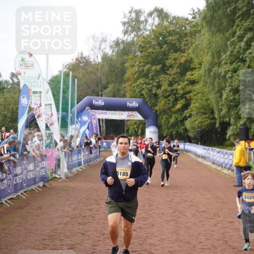 13.09.2026 - Airport Race Dennis Weichert http://msf.ph/oto/10297488 13.09.2026 10:35:09 Ziel 4042, 4043, 5025, 5185, 5226 meine-sportfotos.de
