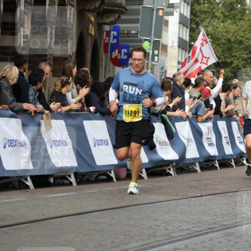 13.09.2026 - 21. swb-Marathon Bremen Strokosch-Dieckow http://msf.ph/oto/10297557 13.09.2026 10:49:11 Ziel 10253, 10293, 10815, 11885, 12027, 12204, 12350, 13512, 13555, 10294, 10514, 10655, 10739, 10846, 11191, 11621, 11984, 12376 meine-sportfotos.de