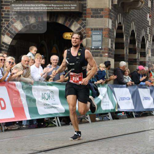 13.09.2026 - 21. swb-Marathon Bremen Strokosch-Dieckow http://msf.ph/oto/10297567 13.09.2026 12:28:45 Ziel 443, 614, 2054, 317, 796, 1046 meine-sportfotos.de