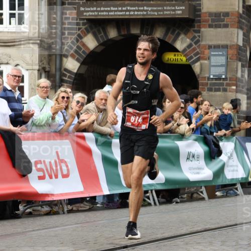 13.09.2026 - 21. swb-Marathon Bremen Strokosch-Dieckow http://msf.ph/oto/10297588 13.09.2026 12:28:46 Ziel 443, 614, 2054, 317, 796, 1046 meine-sportfotos.de