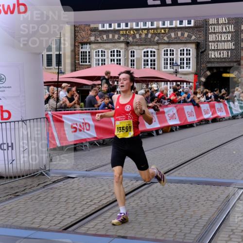 13.09.2026 - 21. swb-Marathon Bremen Tim E. http://msf.ph/oto/10297685 13.09.2026 10:30:30 Ziel 13522, 13561, 13569, 13576 meine-sportfotos.de