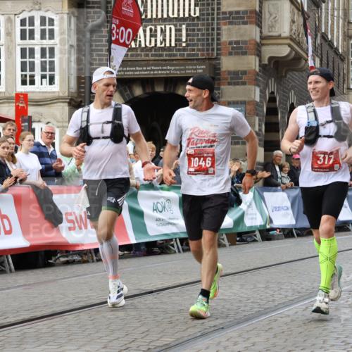 13.09.2026 - 21. swb-Marathon Bremen Strokosch-Dieckow http://msf.ph/oto/10297687 13.09.2026 12:29:27 Ziel 317, 608, 796, 1046, 821 meine-sportfotos.de