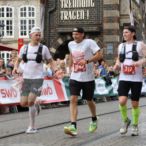13.09.2026 - 21. swb-Marathon Bremen Strokosch-Dieckow http://msf.ph/oto/10297705 13.09.2026 12:29:28 Ziel 317, 608, 796, 1046, 821 meine-sportfotos.de