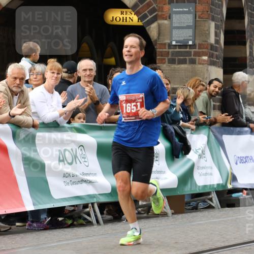 13.09.2026 - 21. swb-Marathon Bremen Strokosch-Dieckow http://msf.ph/oto/10297724 13.09.2026 12:29:44 Ziel 1651 meine-sportfotos.de