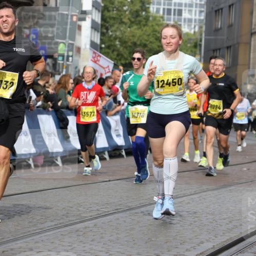 13.09.2026 - 21. swb-Marathon Bremen Strokosch-Dieckow http://msf.ph/oto/10297807 13.09.2026 10:49:18 Ziel 10253, 10293, 10392, 10566, 11885, 11891, 12027, 12204, 12350, 13512, 13555, 10739, 10835, 10846, 10910, 11092, 11191, 11621, 11635, 12376 meine-sportfotos.de